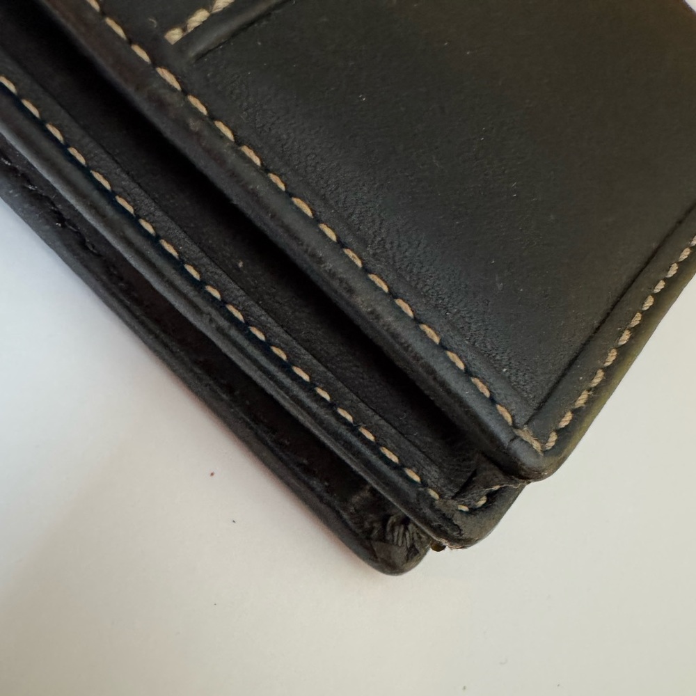 Vintage Coach Hamptons Black Leather Wallet w. White Stitching & Key Ring - Picture 3 of 16